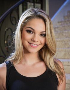 Athena Faris Age, Height, Weight, Career, Net Worth, and Family