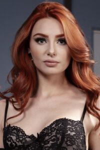 Lacy Lennon Bio: Early Life, Career, Net Worth, and Achievements