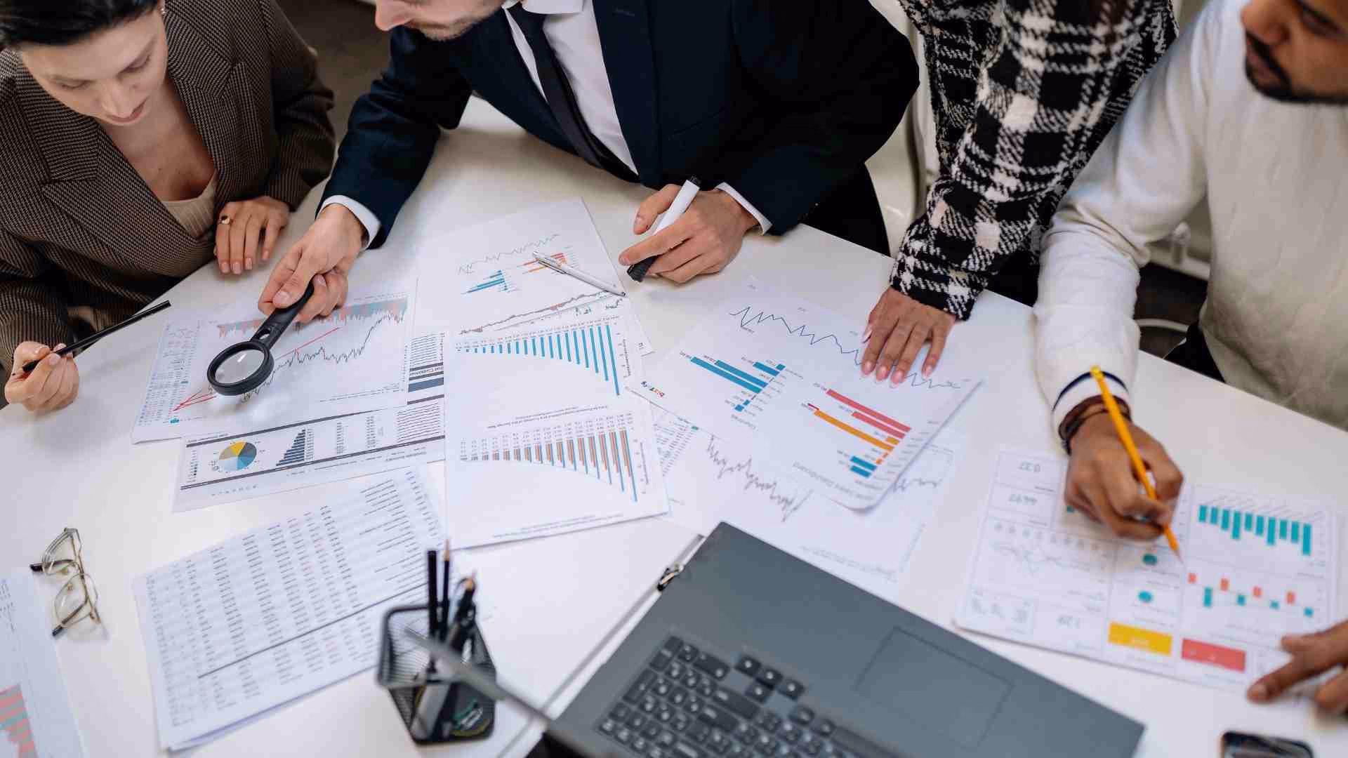 Smart Financial Strategies for Scaling Your Digital Empire