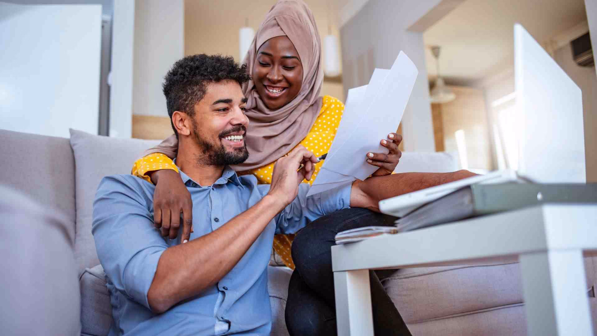 5 Practical Ways to Streamline Your Household Budget as a Couple